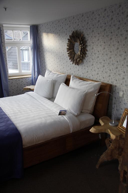 נידגן Zur Ewigen Lampe Romantisches Landhotel & Restaurant חדר תמונה